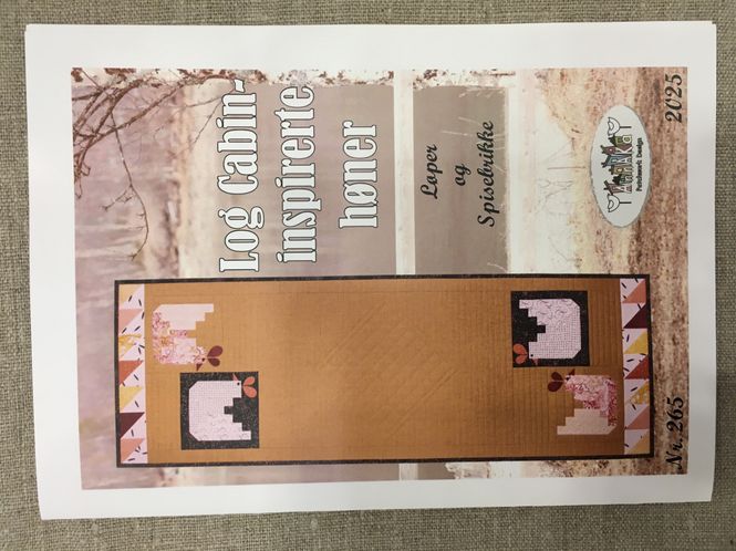 Hovedbilde AnnAKa, Log cabin inspirerte høner