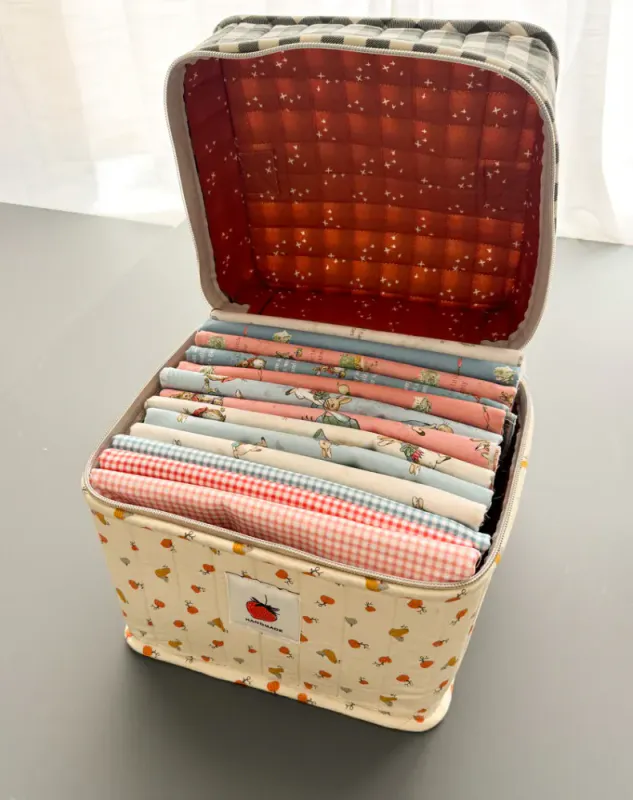 Minki Kim, Cutie Cube bag